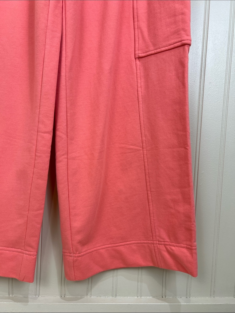 NWOT Athleta Retroterry High Rise Wide Leg Cargo Pant in Hibiscus Coral Size XS - Picture 4 of 12